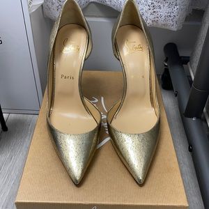 Red bottoms !! Like new worn once !